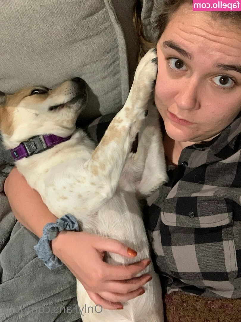 Julia - I can make Magical unicorns come out of my Pussy 😳🤥
