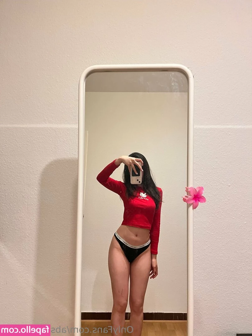 absolutepetite [ absolutepetite-1 ] - The builders are in so sorry for no content this week - but this is