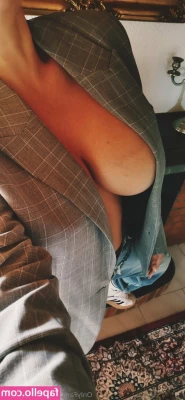 anastasiacat - Always surprises me how wet I get with the anal plug
