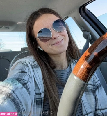 kinsey101.1 [ kinsey101-1 ] - I m back baby  Whose ready to chat