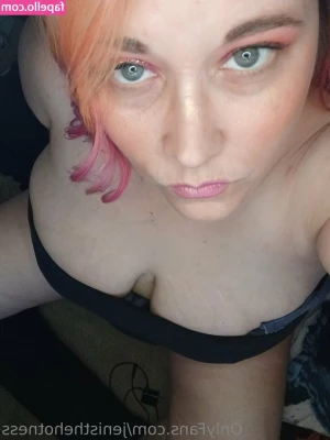 jenisthehotness - Weather is getting cooler.. but I’m getting hotter 😈
