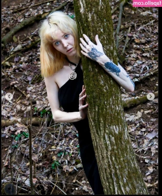 Imgiannasmith - Happy Easter! Looking for some eggs?
