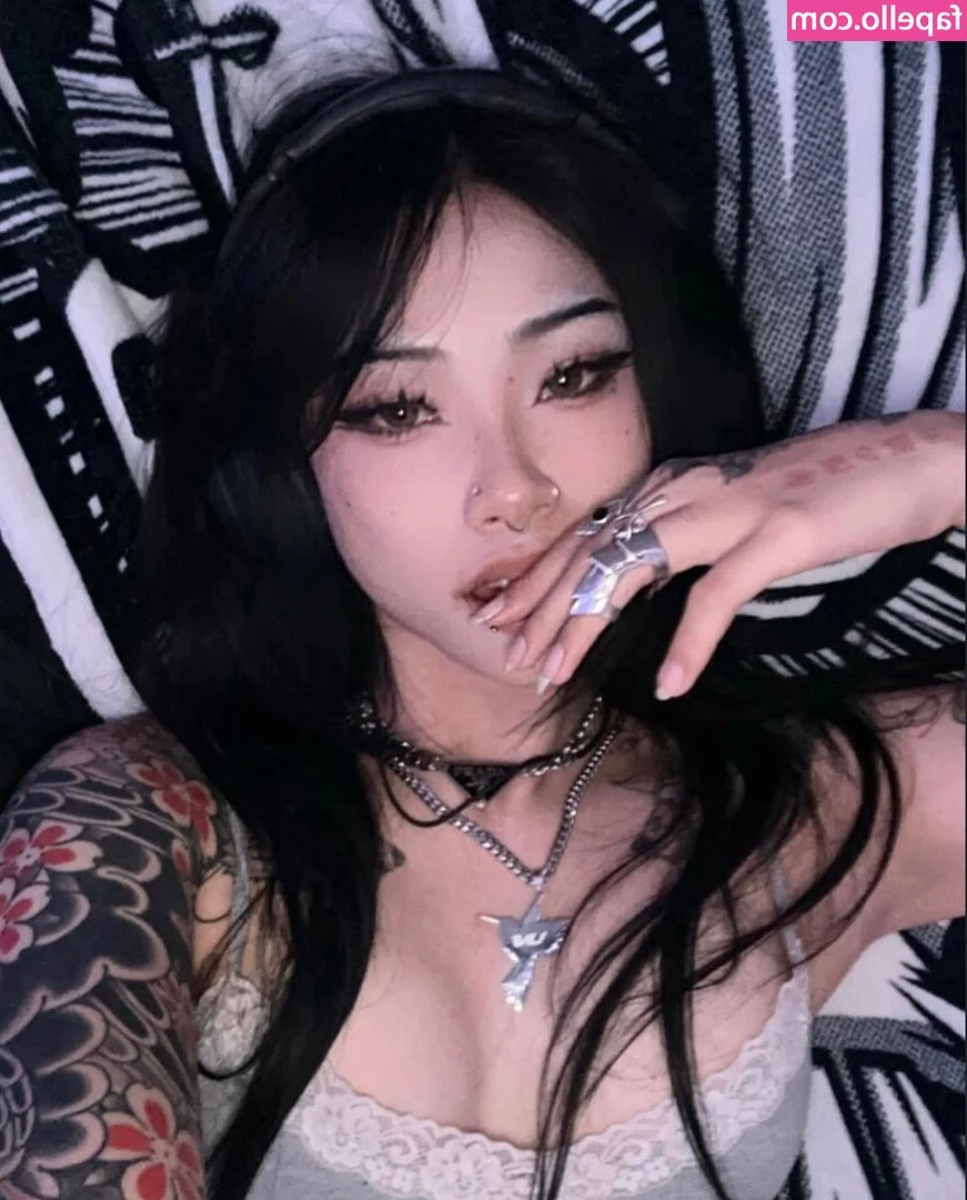 eggspringroll [ eggspringroll-2 ] - More Tatoo or not