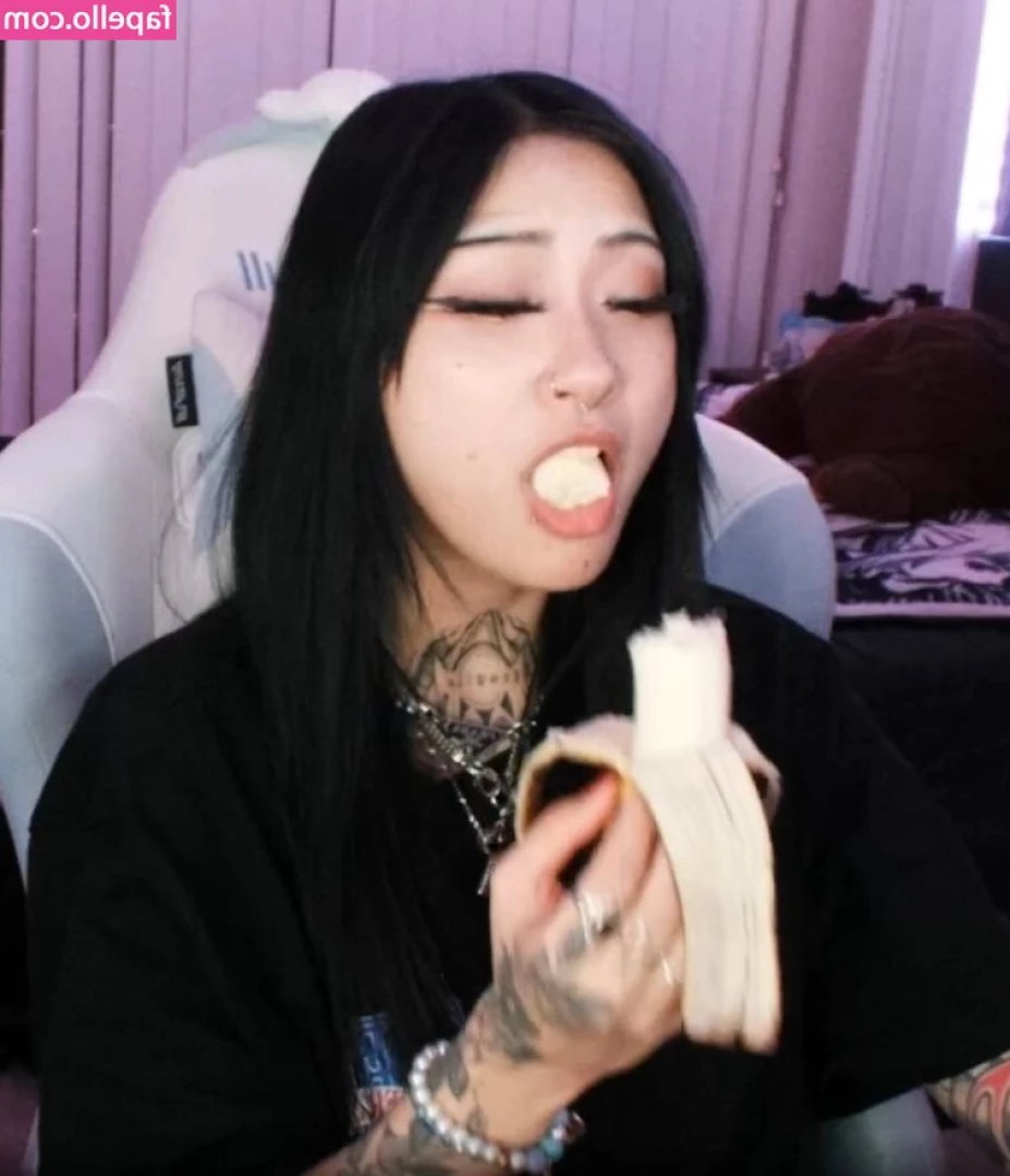 eggspringroll [ eggspringroll-2 ] - Still teasing you
