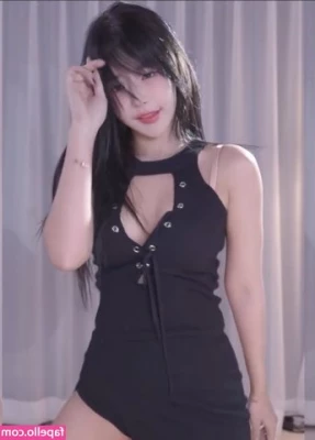 Haru S2 하루 [ haru-s2 ] - Feet Sesh Sundays Lemme put your cock in between my feet and edge you