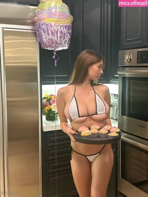 Sophie Mudd [ sophie-mudd-123 ] - Your Goddess is dripping wet