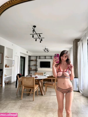 Sophie Mudd [ sophie-mudd-123 ] - New outfit   Some photos and a strip trade video in my new playboy fit