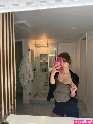 Sophie Mudd [ sophie-mudd-123 ] - Wanna titty fuck