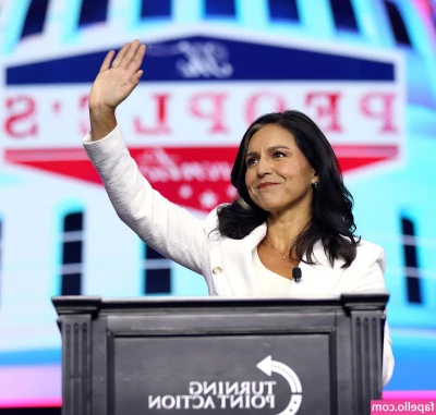 Tulsi Gabbard [ tulsi-gabbard ] - i haven’t felt like getting dressed today 🥱