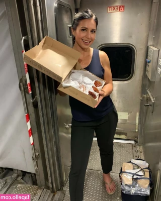 Tulsi Gabbard [ tulsi-gabbard ] - Sunday F🤪n D😜Y !!! Cum See Me Baby