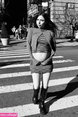 Esther Povitsky [ esther-povitsky ] - Hey Daddy s   Todays a great day to make some money