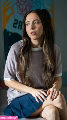 Esther Povitsky [ esther-povitsky ] - BoobSmoosh ya know  just something casual  second video available part 1