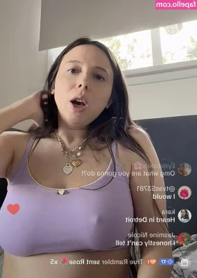 Esther Povitsky [ esther-povitsky ] - That white lace is getting a little bit lost in there   DM