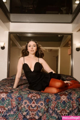 Esther Povitsky [ esther-povitsky ] - Your favorite dirty thought
