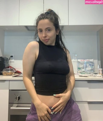 Esther Povitsky [ esther-povitsky ] - Have an amazing Titty Tuesday 💋 Will you make mine amazing too?