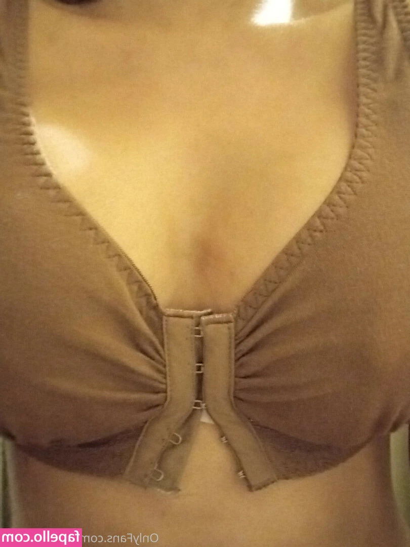 Priya Anjali Rai [ priya-anjali-rai ] - Make sure to dm me if you d like to see more