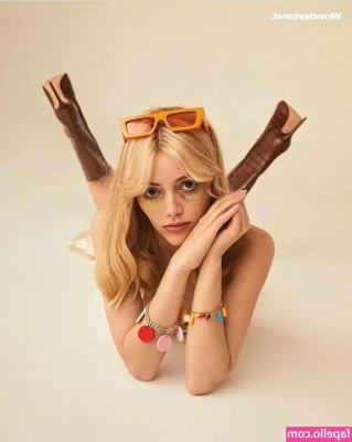 Grace Van Dien [ grace-van-dien ] - GOIN LIVE ON  LILSTELLAMARIEXXX AT 6PM PST 9PM EST TONIGHT  GRAB YOUR