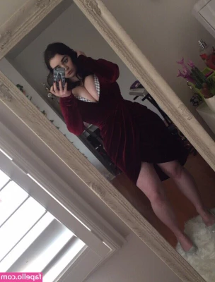 _Laura.jo [ laura-jo ] - Sorry everyone ! Last few days have been crazy ! Been trying to