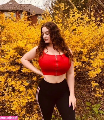 _Laura.jo [ laura-jo ] - Love my black dildooo 🙏🏼❤️