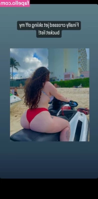 _Laura.jo [ laura-jo ] - Stuff me with your morning wood 😈