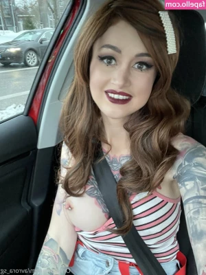 Avrora_sg [ avrora-sg ] - I need you to feet gag while you fuck me   Is that too much to ask for