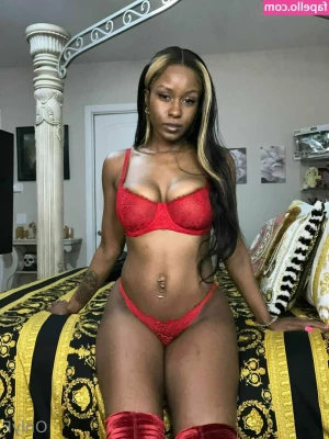 jezabelvisser - In case you missed it, my Lucy XXX/sexting set is now live! ❤️