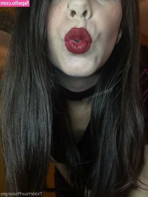 goddess_tickle [ goddess-tickle ] - i want a girlfriend so bad im so ✂️✂️✂️🥹