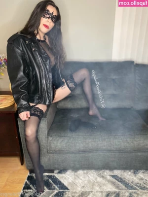 goddess_tickle [ goddess-tickle ] - Good morning, sunshine! ☀️🥰