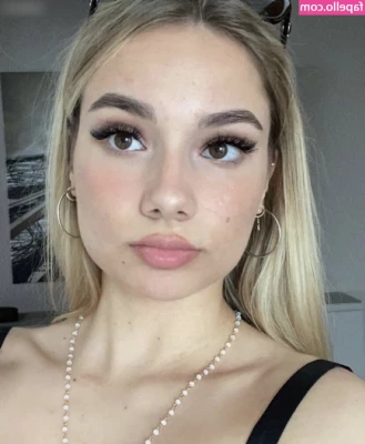 Snipsska - Surprise  Let s do a  mini  livestream tonight  What do you say   