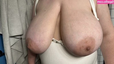 Busty Von Tease [ busty-von-tease-1 ] - I have nice perky boobs