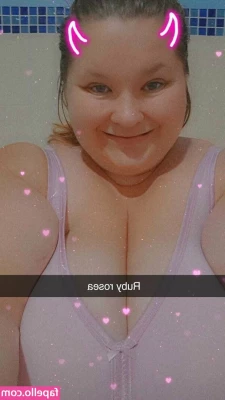 bigbootylatinamx - In your DM’s now. Watch how this sexy beauty and I play around for