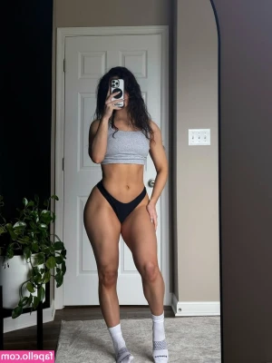 Jessica Bickling [ jessica-bickling ] - 🎥 ✨GLOWING GODDESS in one of My fave VS thongs ✨