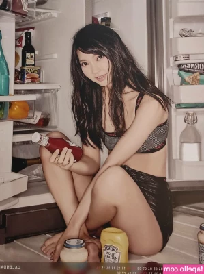Sandykaka 珊迪 [ sandykaka ] - What do you prefer  message me to get more of what you like