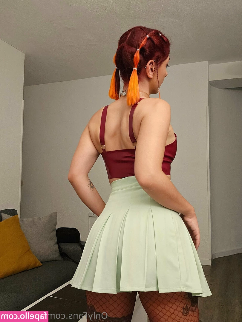 irenenoirr - 🧡🥰...It s turning me on to climb over you and hang there until