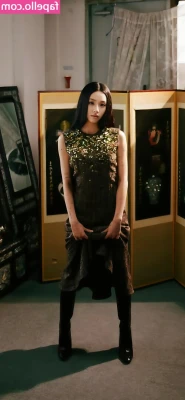 Chaeyoung - What's that no underwear ha