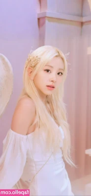 Chaeyoung - Do y’all want some naughty nurse content?👀😈