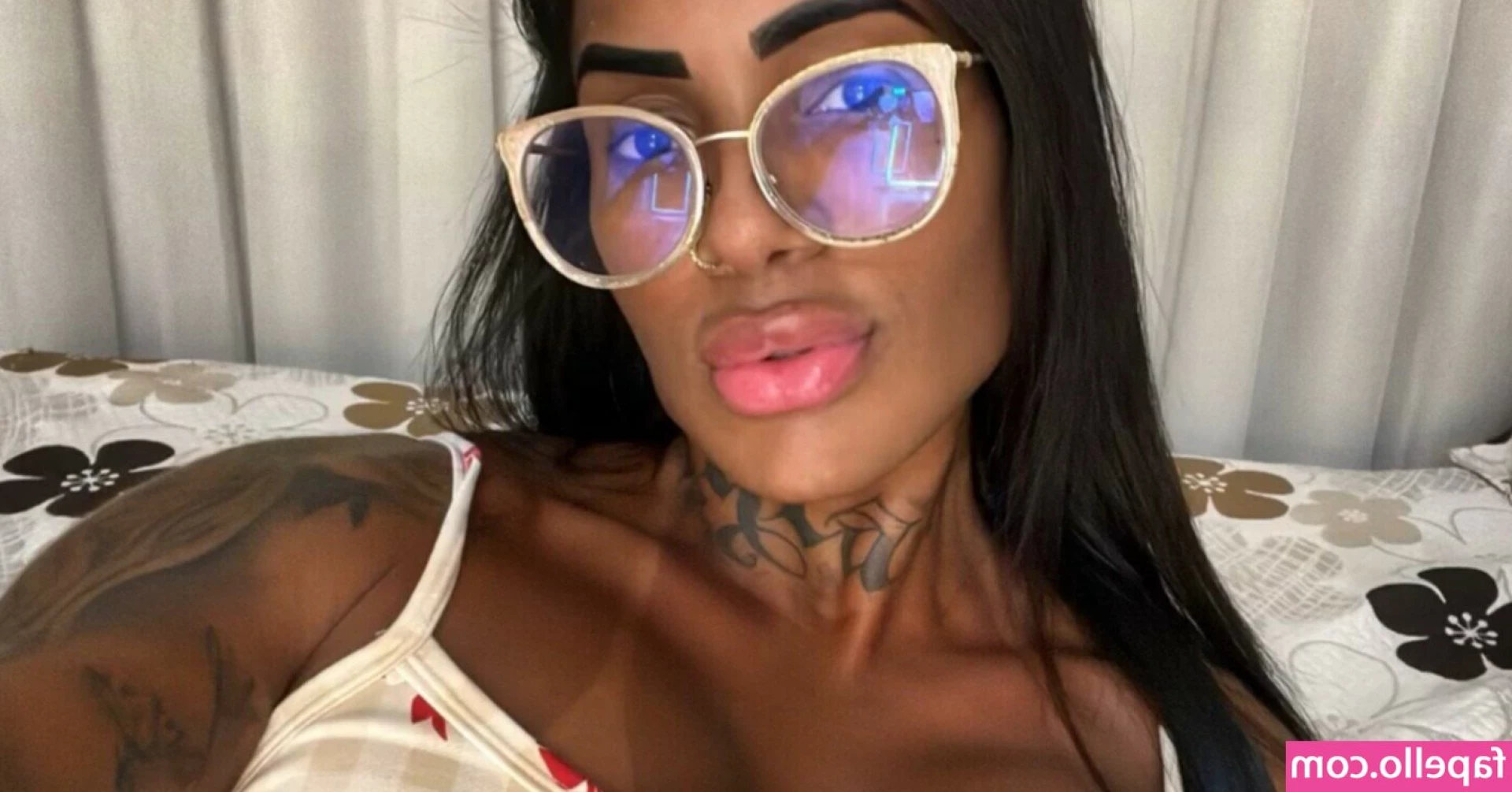 Sara Castro [ sara-castro ] - A lil quickie. Part 1