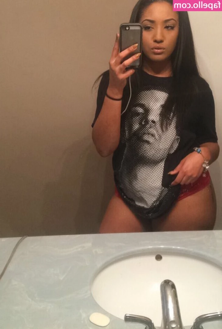 Taybaebe - Hi my sweet fans  please let me know which kind of content you can t