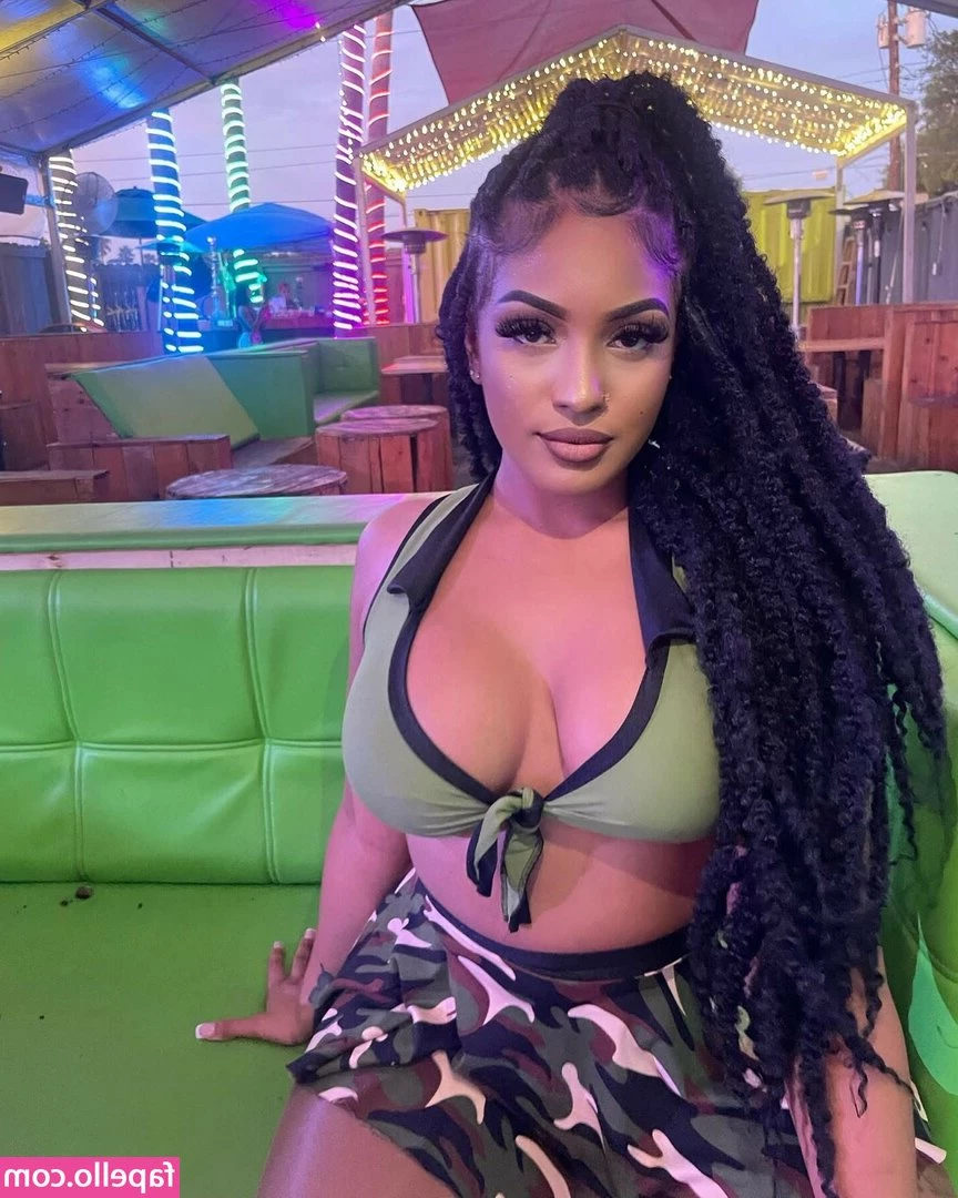 Taybaebe - Fan favourite of the minute 🔥  Make sure you guys are liking
