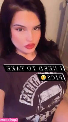 Angelina Ramirez [ angelina-ramirez ] - Took this cheeky lil clip on my way out last night