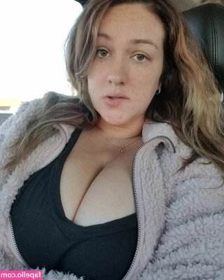 LeeAnne - Can’t help myself🤷🏼‍♀️Gotta show off that booty😂
