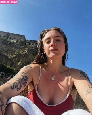 Bria Salmena [ bria-salmena ] - Part 4 of 4   HAPPY HORNY HUMPDAY   Presenting the CreatorCon Canada