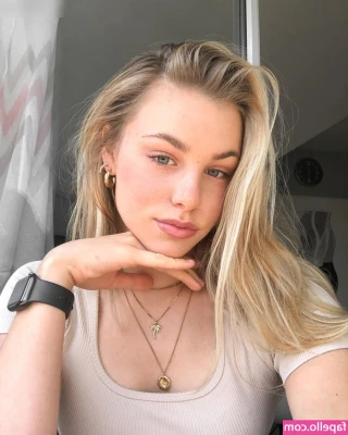 Cora Niemeyer [ cora-niemeyer ] - I got that strong drip  Semen like this deserves to be worshipped 