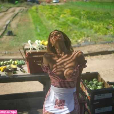 [ zahia-dehar ] - Trying to seduce you with my charm and muscles 🙈like if you want