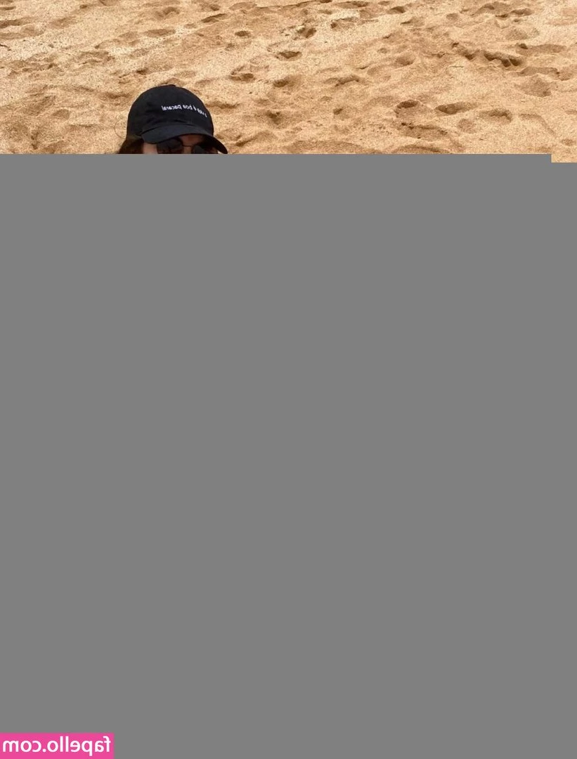 Debora Aladim [ debora-aladim ] - Part 4 of 4   HAPPY HORNY HUMPDAY   Presenting the CreatorCon Canada