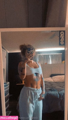 therealaliciad1 - You wish you could see the rest of this