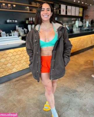 Stefi Cohen [ stefi-cohen ] - i’m so sorry for the low-ish quality, been MIA for a few days.