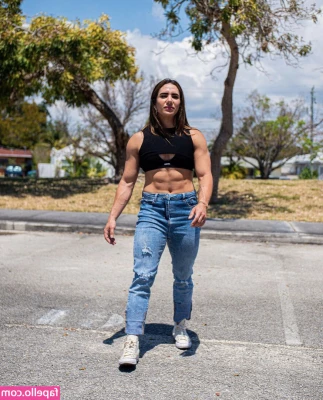 Stefi Cohen [ stefi-cohen ] - Should I ride your cock