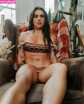Stefi Cohen [ stefi-cohen ] - Who’s up 🍆 for a NEW shirt ripping Vid in my boyfriend beater as