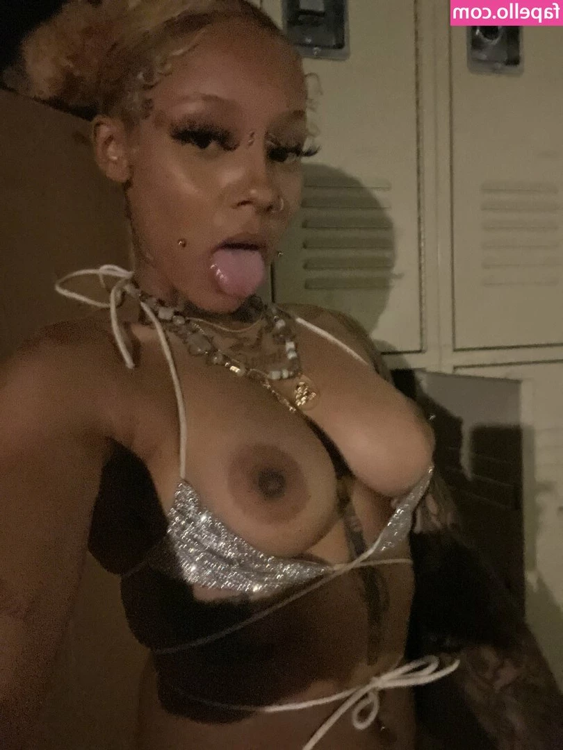 Kaashkare3 - Like this vid if you’re an ass man 🍑